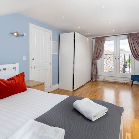 Air Host & Stay - Rockfield House - Sleeps 8 리버풀 외부 사진