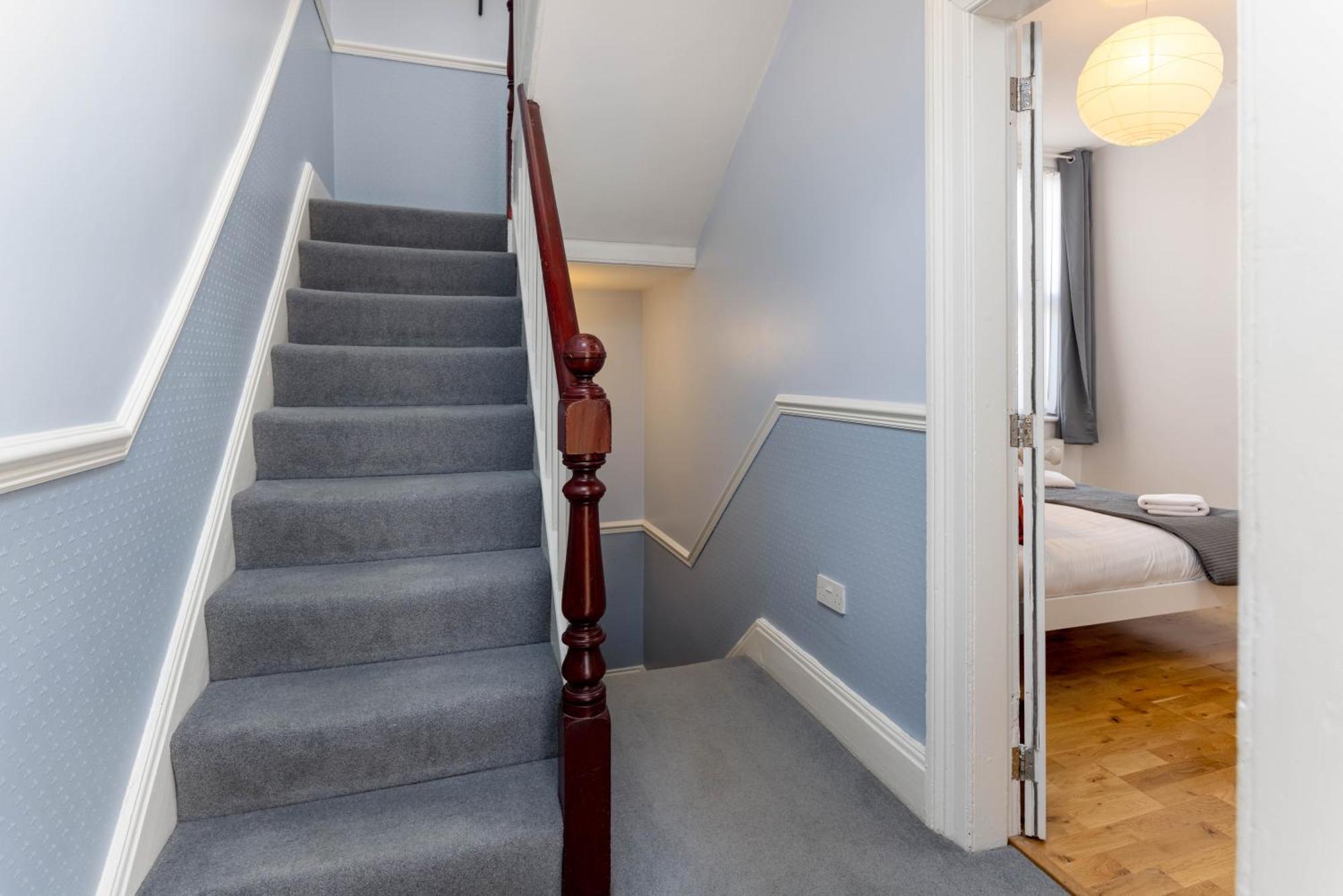 Air Host & Stay - Rockfield House - Sleeps 8 리버풀 외부 사진